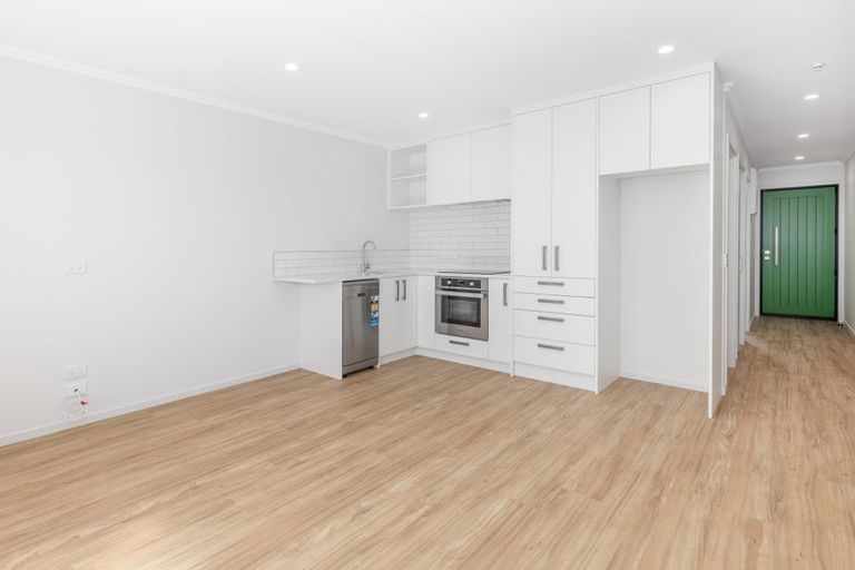 Photo of property in 28 York Street, Levin, 5510