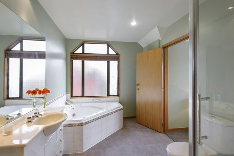 Photo of property in 56 Creyke Road, Ilam, Christchurch, 8041