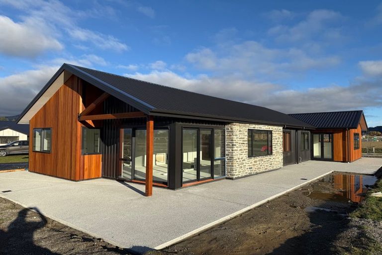 Photo of property in 31 Packer Road, Wanaka, 9382