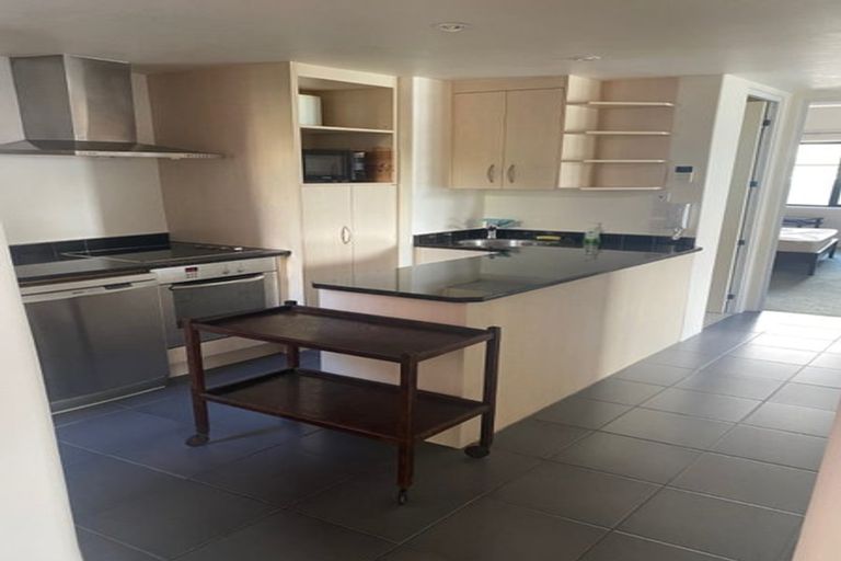 Photo of property in 1u2 Hay Street, Oriental Bay, Wellington, 6011