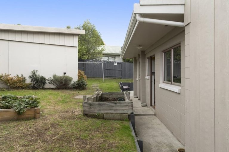 Photo of property in 2a Kaitemako Road, Welcome Bay, Tauranga, 3112