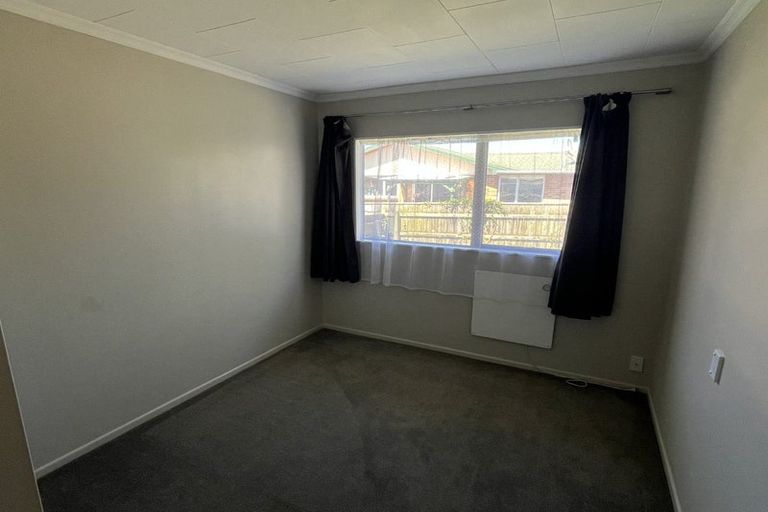 Photo of property in 5a/2 Tahurangi Place, Spotswood, New Plymouth, 4310