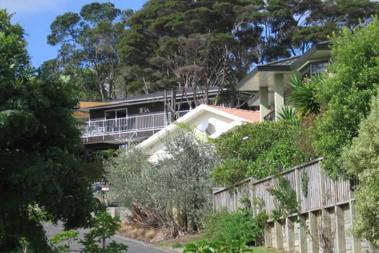 Photo of property in 18 Chamari Close, Titirangi, Auckland, 0604