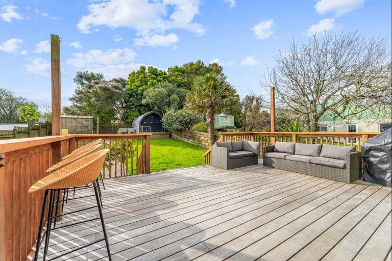Photo of property in 8 Brigitte View, Snells Beach, 0920