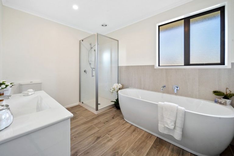 Photo of property in 5 Murray Ward Drive, Te Kauwhata, 3710