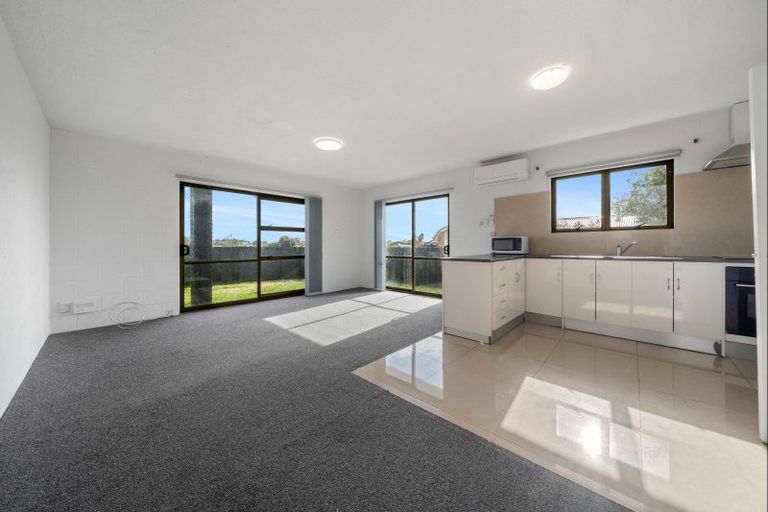 Photo of property in 12b Bronte Place, Whalers Gate, New Plymouth, 4310