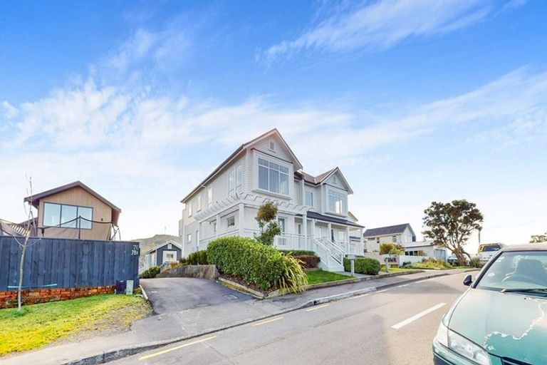 Photo of property in 74u2 Jubilee Road, Khandallah, Wellington, 6035