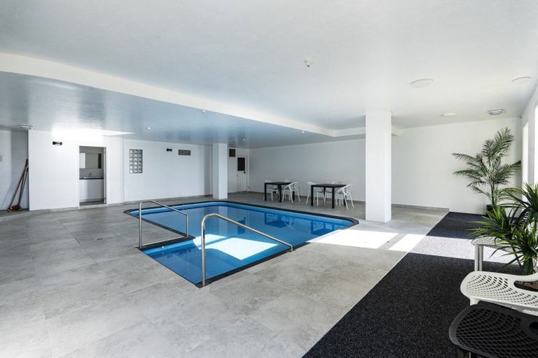 Photo of property in 5/120 Saint Aubyn Street, New Plymouth, 4310