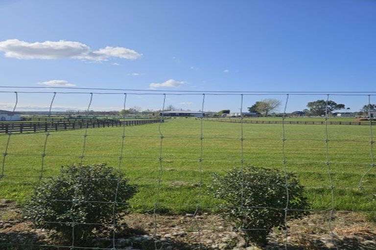 Photo of property in 4 Whare Roto Drive, Waipukurau, 4282