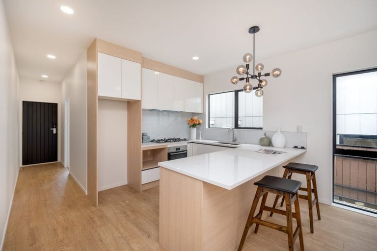 Photo of property in 3a Frontier Lane, Flat Bush, Auckland, 2019
