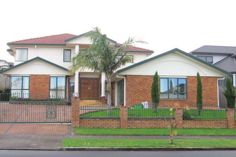 Photo of property in 8 Bougainvillaea Terrace, Goodwood Heights, Auckland, 2105