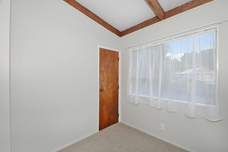 Photo of property in 14 Logan Place, Te Kamo, Whangarei, 0112