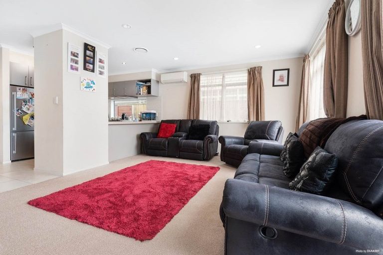 Photo of property in 110 Flat Bush School Road, Flat Bush, Auckland, 2019