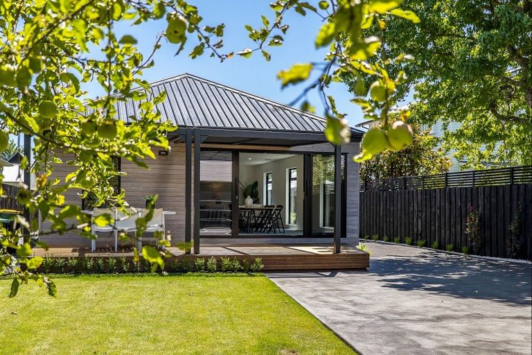 Photo of property in 110 Knowles Street, St Albans, Christchurch, 8052