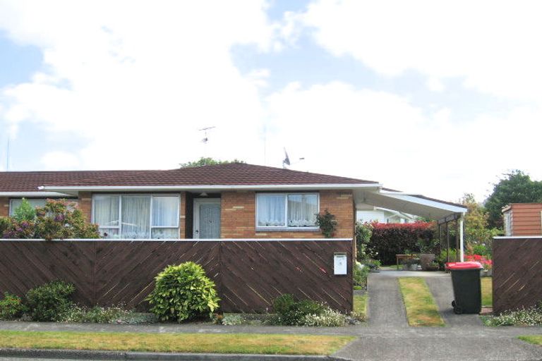 Photo of property in 1f1- Omaha Grove, Totara Park, Upper Hutt, 5018