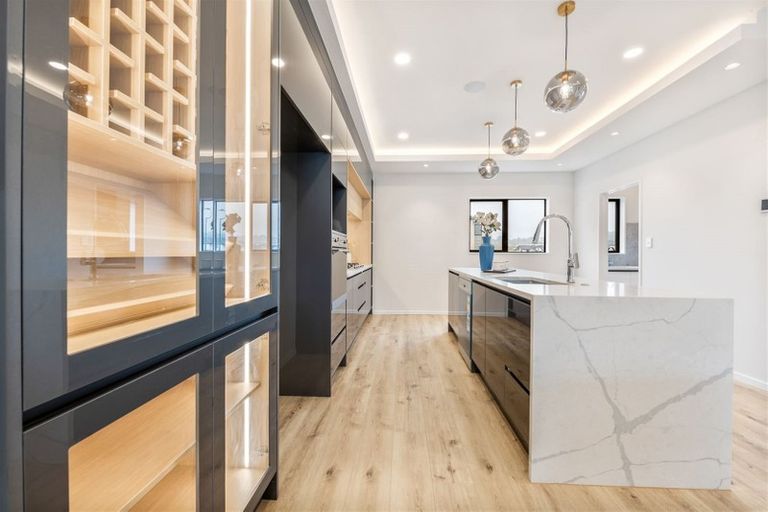 Photo of property in 24 Carrygawley Road, Flat Bush, Auckland, 2019