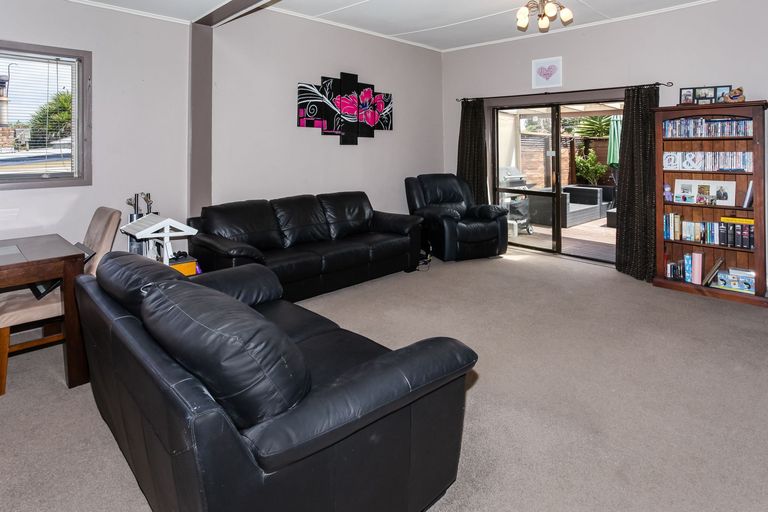 Photo of property in 28 Harrisville Road, Tuakau, 2121