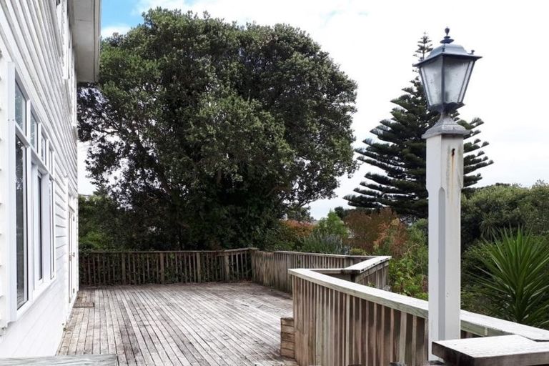 Photo of property in 6 George Street, Paraparaumu Beach, Paraparaumu, 5032