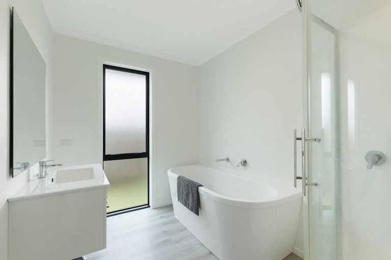 Photo of property in 995 Kihikihi Road, Te Awamutu, 3800