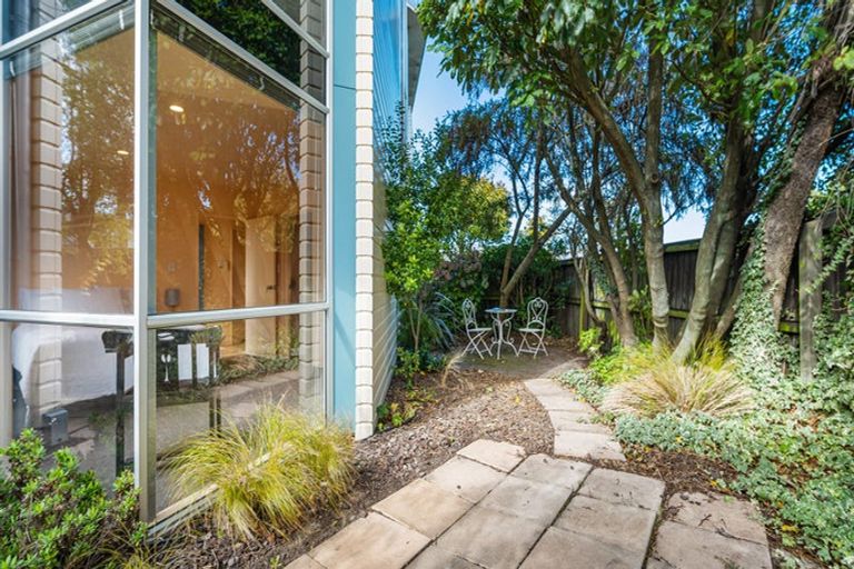 Photo of property in 1/2 Boon Street, Sydenham, Christchurch, 8023