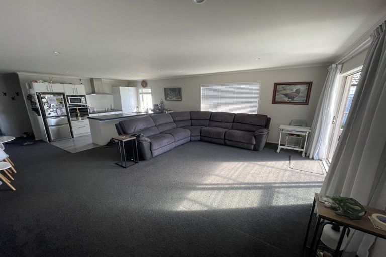 Photo of property in 20 Cupples Street, Papamoa Beach, Papamoa, 3118