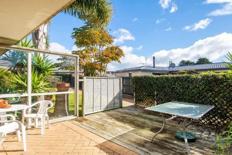 Photo of property in 18 Balmacewen Place, Mount Maunganui, 3116