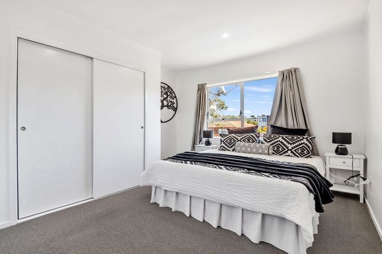 Photo of property in 2/26 Arawa Street, New Lynn, Auckland, 0600
