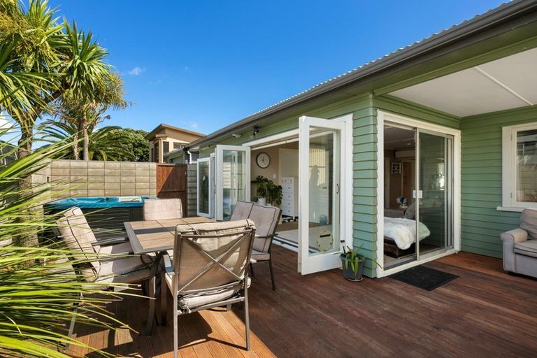 Photo of property in 32a Oceanbeach Road, Mount Maunganui, 3116