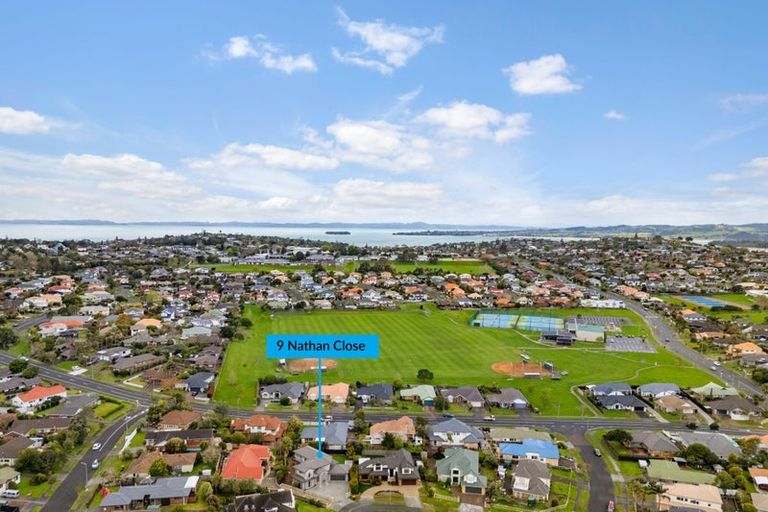 Photo of property in 9 Nathan Close, Somerville, Auckland, 2014