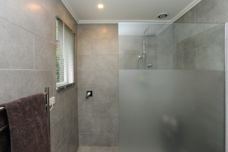 Photo of property in 12 O'connell Place, Havelock North, 4130