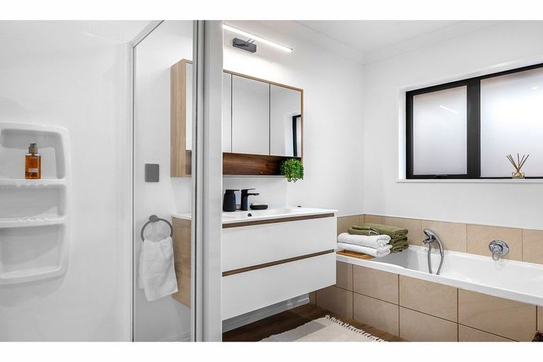 Photo of property in 24 Campion Place, Rolleston, 7614