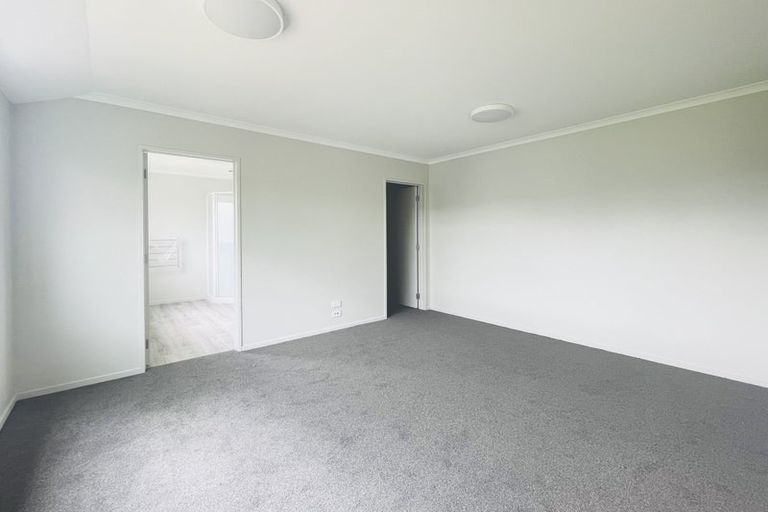 Photo of property in 6d Melleray Place, Randwick Park, Auckland, 2105