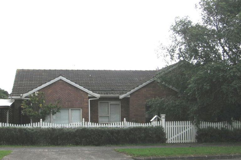 Photo of property in 64 Edmonton Road, Henderson, Auckland, 0612