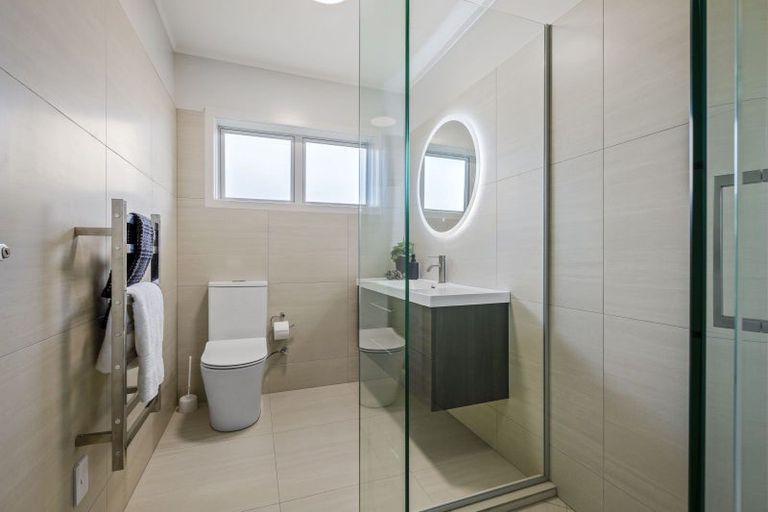 Photo of property in 1/486 Hibiscus Coast Highway, Orewa, 0931