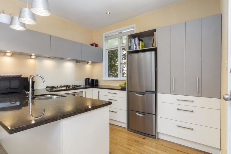 Photo of property in 35 Kainui Road, Hataitai, Wellington, 6021