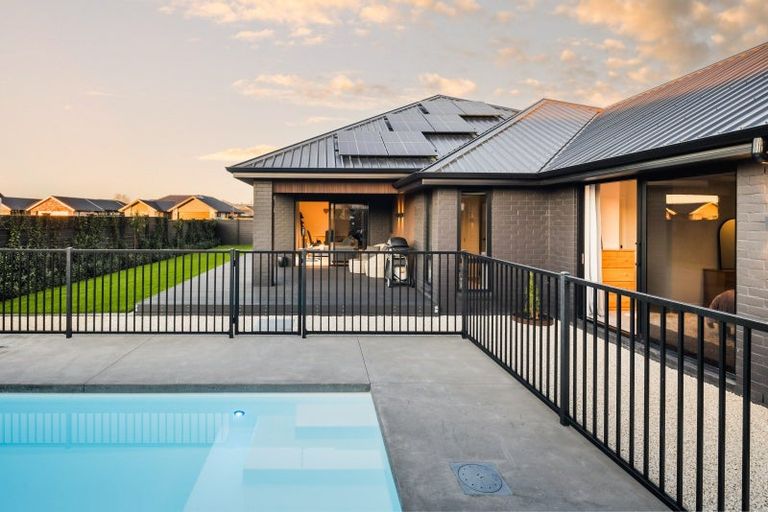 Photo of property in 31c Isobel Hodgson Drive, Cambridge, 3434