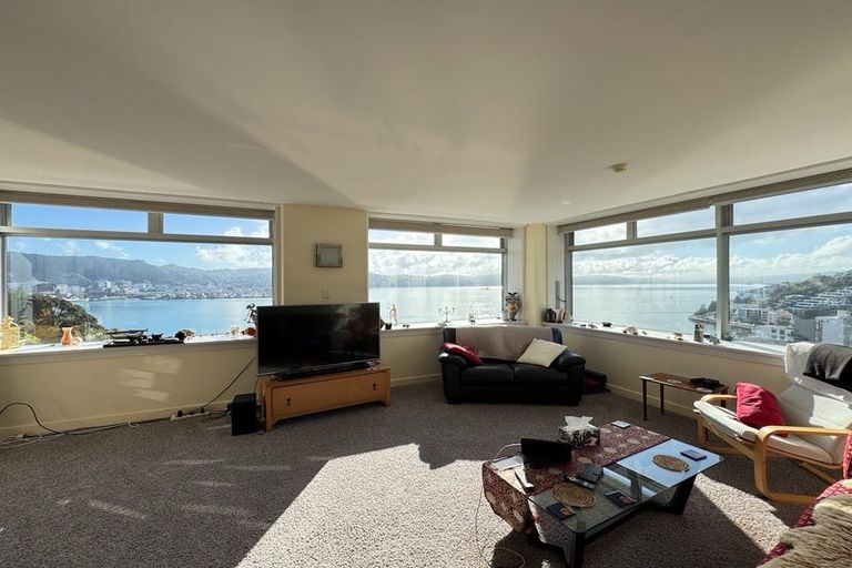 Photo of property in Jerningham Apartments, 20 Oriental Terrace, Oriental Bay, Wellington, 6011