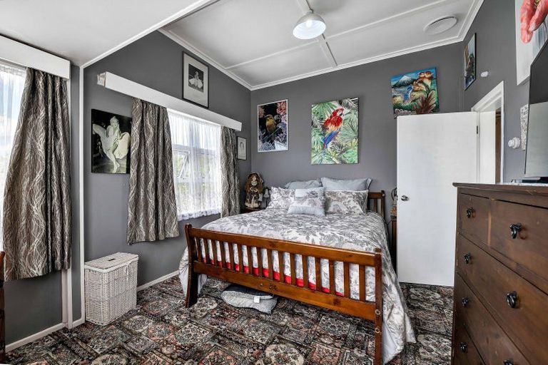 Photo of property in 127 Regan Street, Stratford, 4332