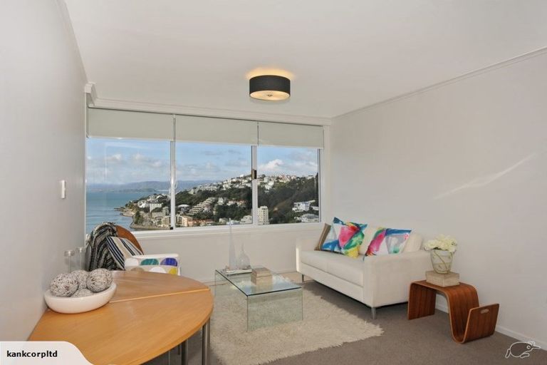Photo of property in 2f9 Oriental Terrace, Mount Victoria, Wellington, 6011