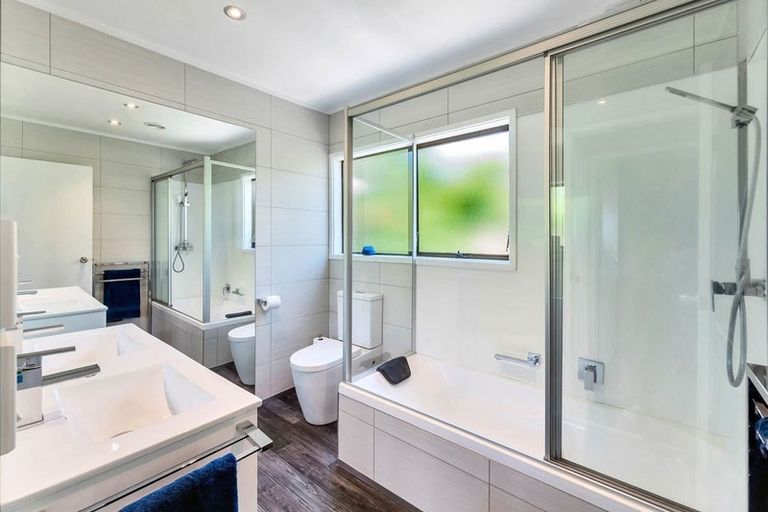 Photo of property in 185 Glamorgan Drive, Torbay, Auckland, 0630