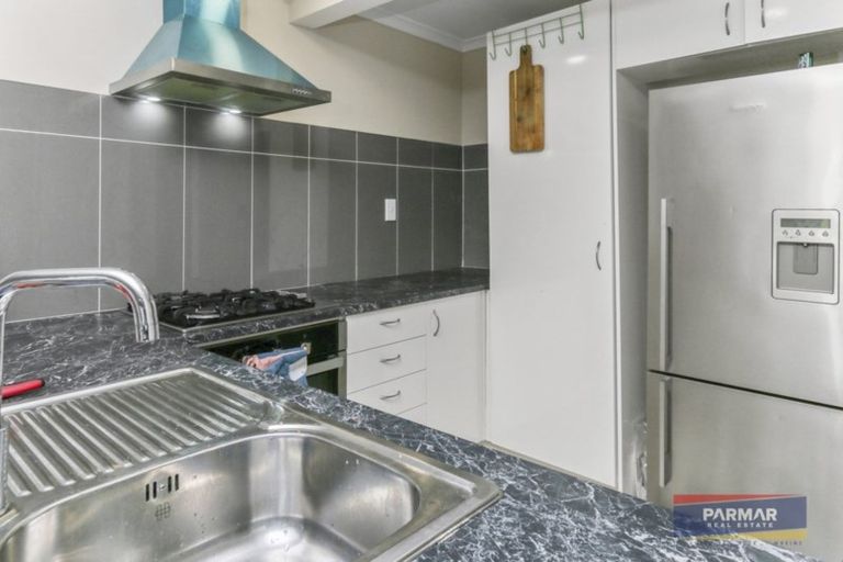 Photo of property in 64 Reynella Drive, Massey, Auckland, 0614