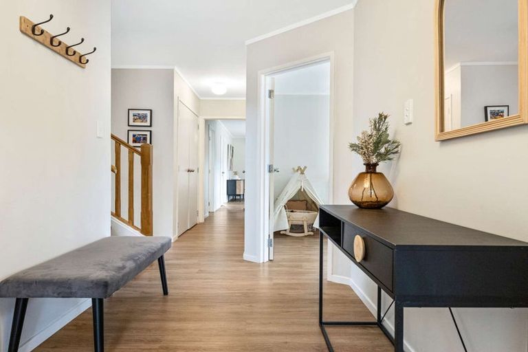 Photo of property in 61 Kanuka Road, Bombay, 2675