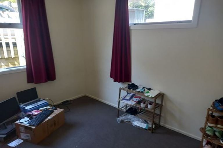 Photo of property in 54d Hungerford Road, Houghton Bay, Wellington, 6023