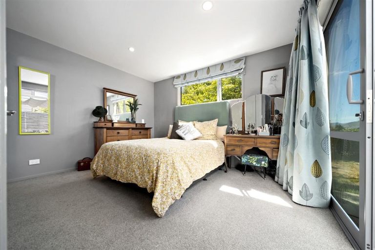 Photo of property in 8 Hope Avenue, Lake Hayes, Queenstown, 9304