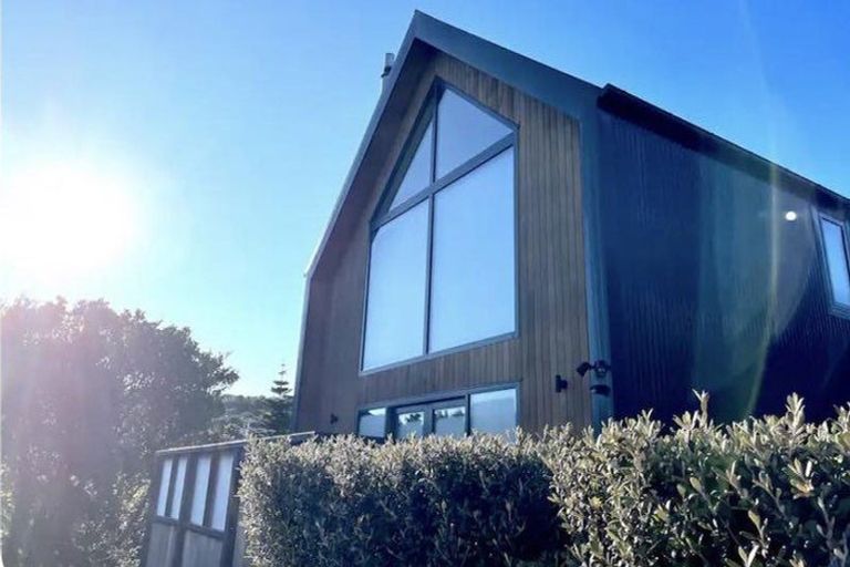 Photo of property in 14a Middleton Road, Johnsonville, Wellington, 6037