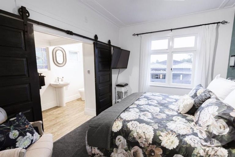 Photo of property in 94 Moore Street, Leamington, Cambridge, 3432