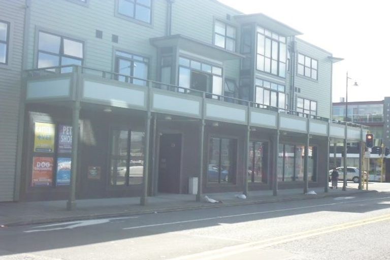 Photo of property in Petone Dental Centre, 374 Jackson Street, Petone, Lower Hutt, 5012