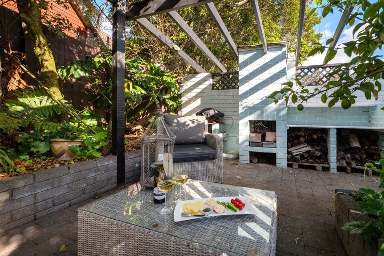 Photo of property in 22 Selwyn Road, Lynmore, Rotorua, 3010