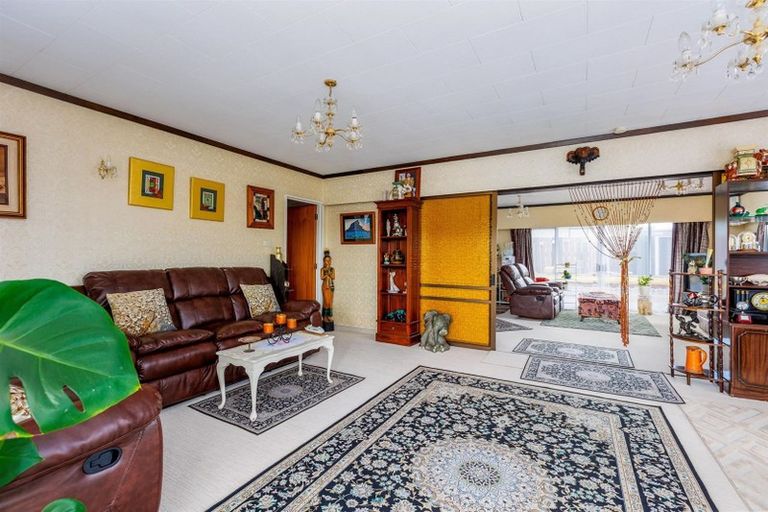 Photo of property in 117 Guy Street, Dannevirke, 4930