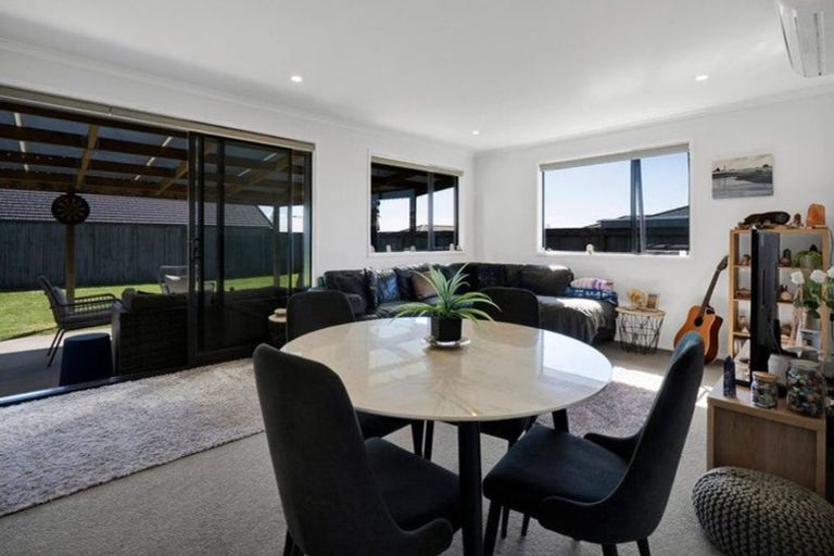 Photo of property in 15 Customhouse Street, Bell Block, New Plymouth, 4312